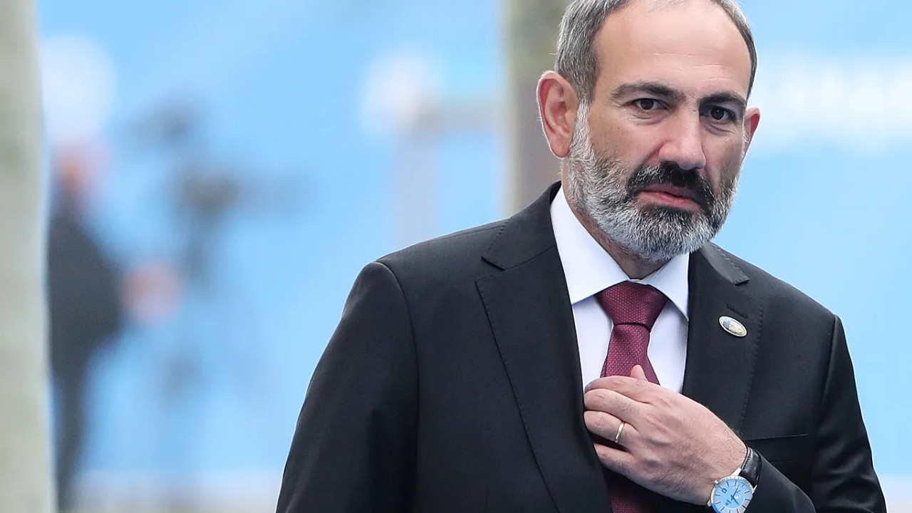 Paşinyan'dan İstifa Açıklaması: Ermenistan'da Erken Seçim
