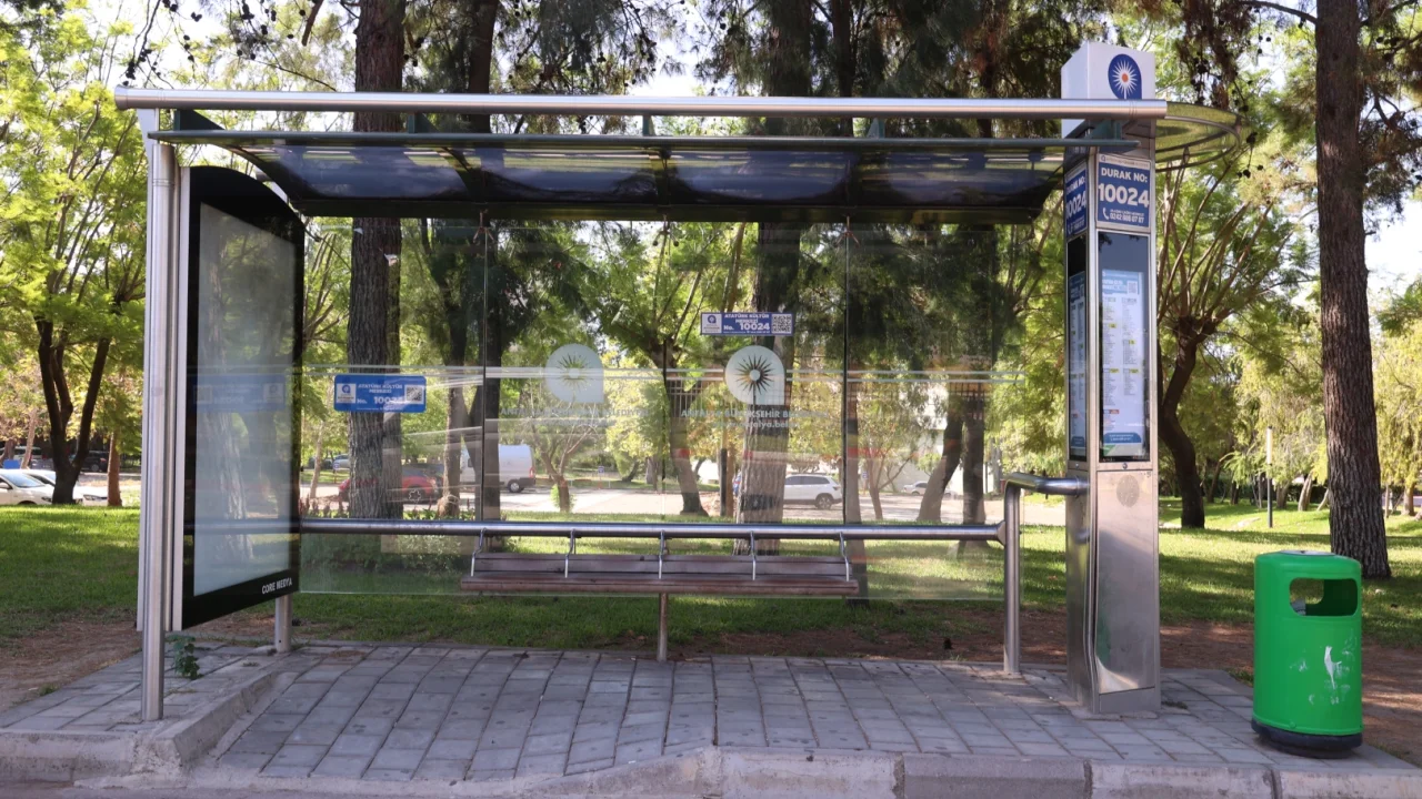 Antalya'da Engelli Dostu Durak Sayısı Artıyor