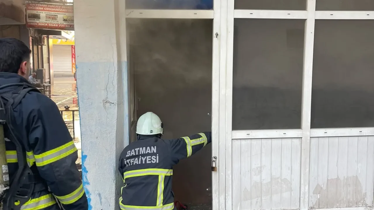 Batman'da iş yerinde yangın paniği