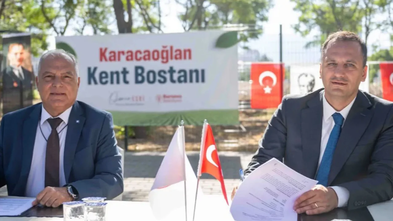 Bornova’da iki yeni kent bostanı üretime kazandırıldı