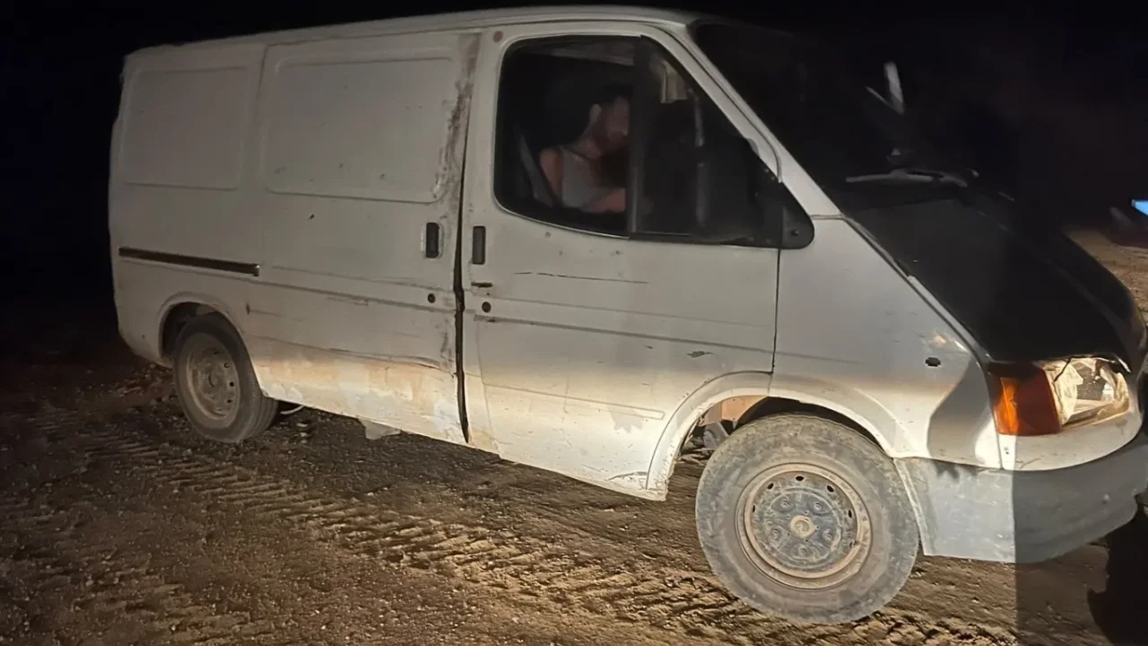 Bozyazı'da usulsüz orman emvali alan şahıslar yakalandı