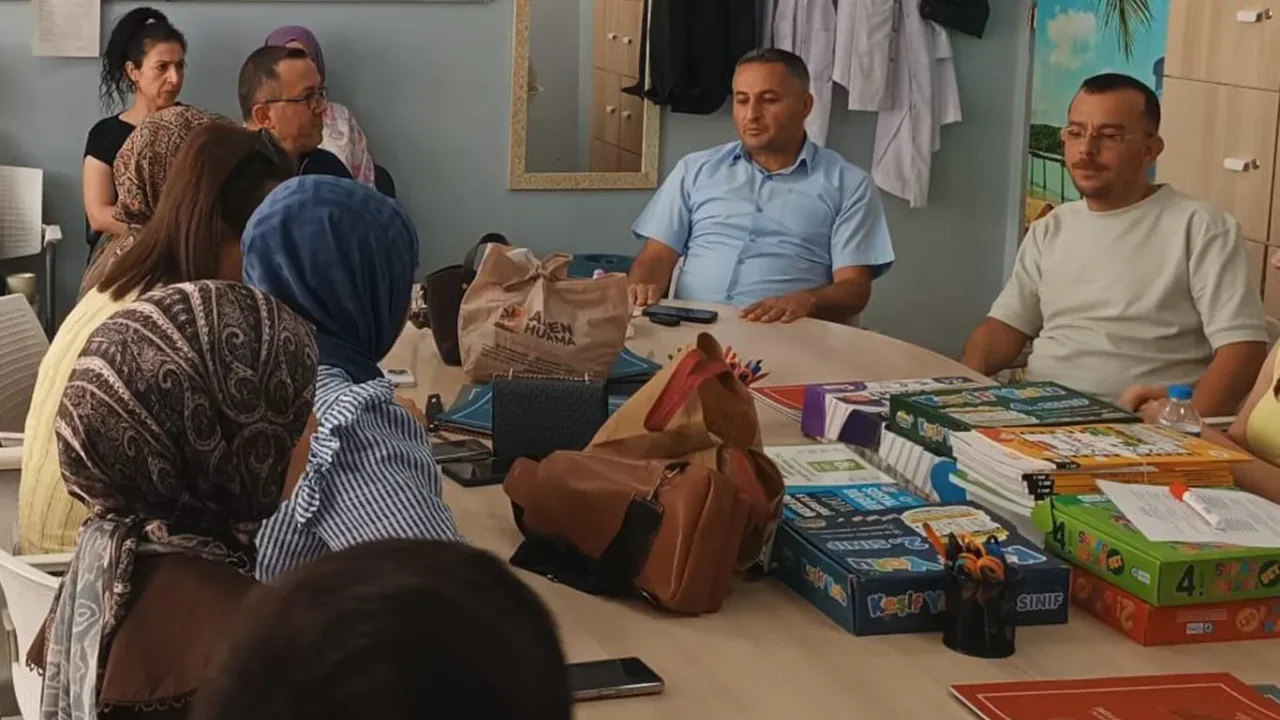 Cizre’de yeni eğitim yılı için okul ziyaretleri başladı