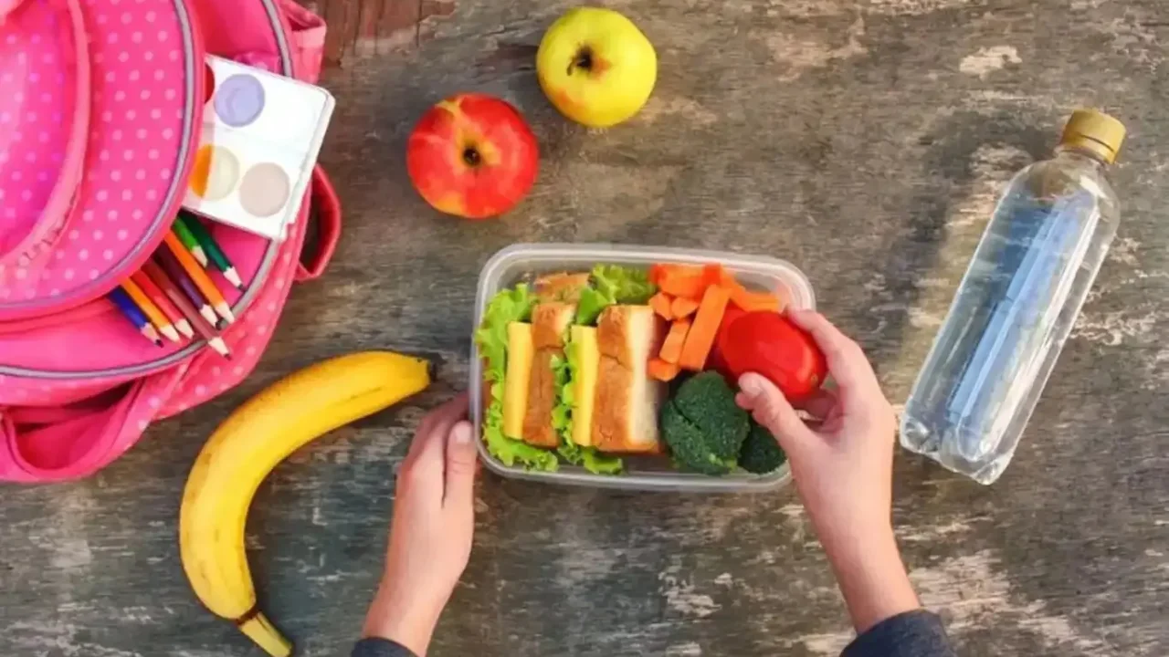 Diş Çürüğü Riski Okul Çantasıyla Artıyor
