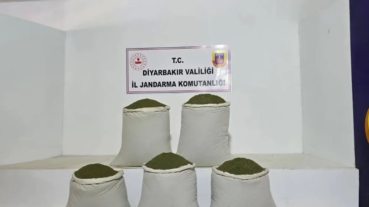 Diyarbakır'da 130 kilogram uyuşturucu ele geçirildi