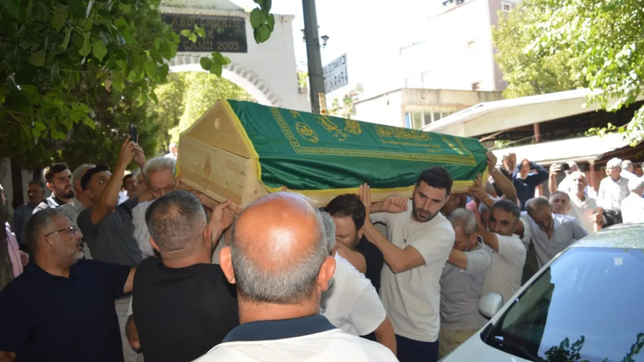 Dr. Feridun Bağış Siirt'te Dualarla Uğurlandı