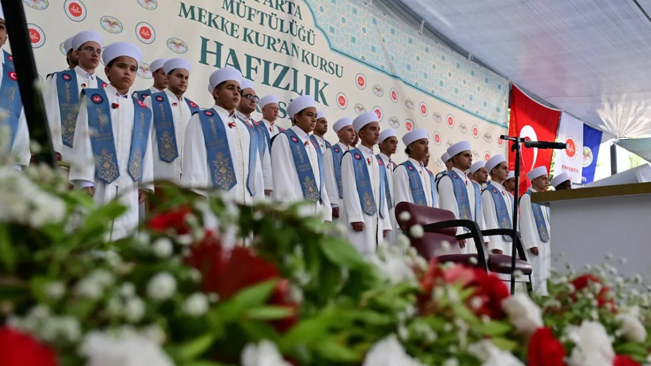 Hafızlık icazet merasimi Isparta'da düzenlendi