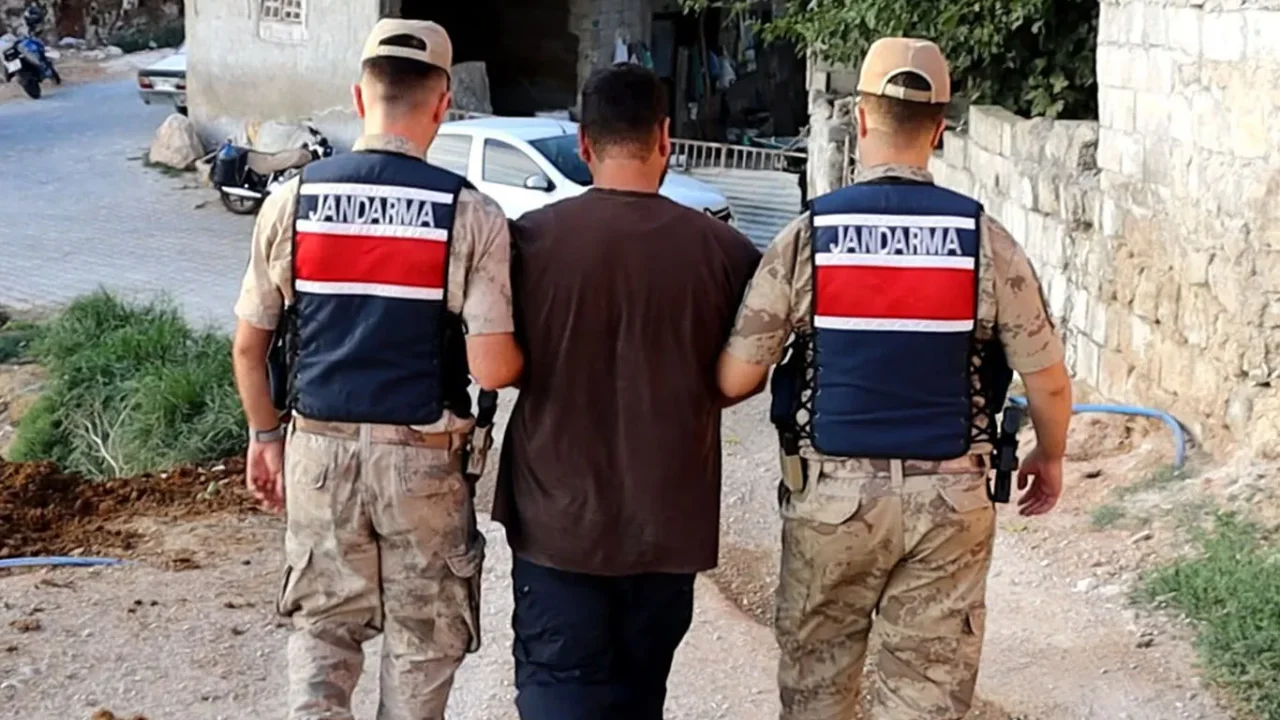 Hapis cezası bulunan hükümlü operasyonla yakalandı
