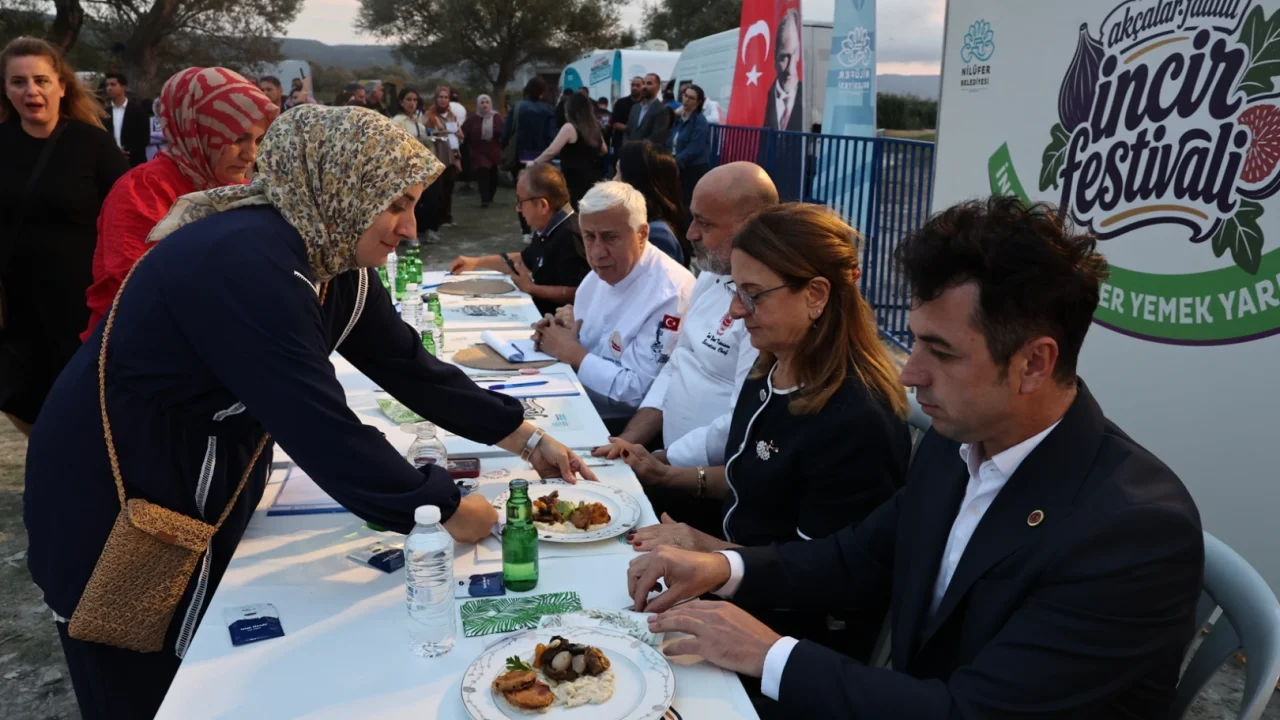  İncirin Lezzeti ve Emeği Festivalde Buluştu