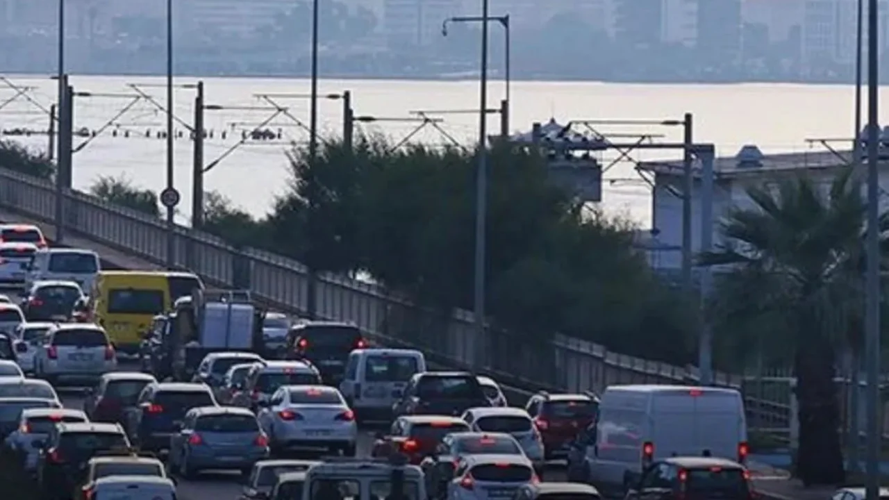 İzmir’de artırılan trafik denetimleri kazaları azalttı