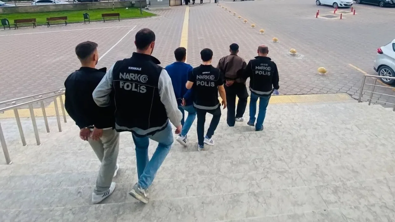 Kırıkkale'de Uyuşturucu Operasyonu: 3 Kişi Tutuklandı