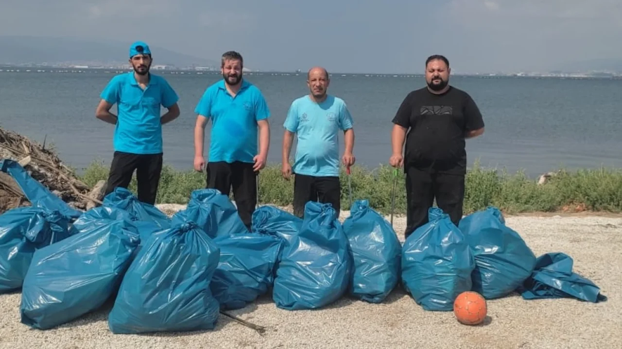Kocaeli’nin Kıyı Şeritleri 10 Ton Atıktan Arındırıldı