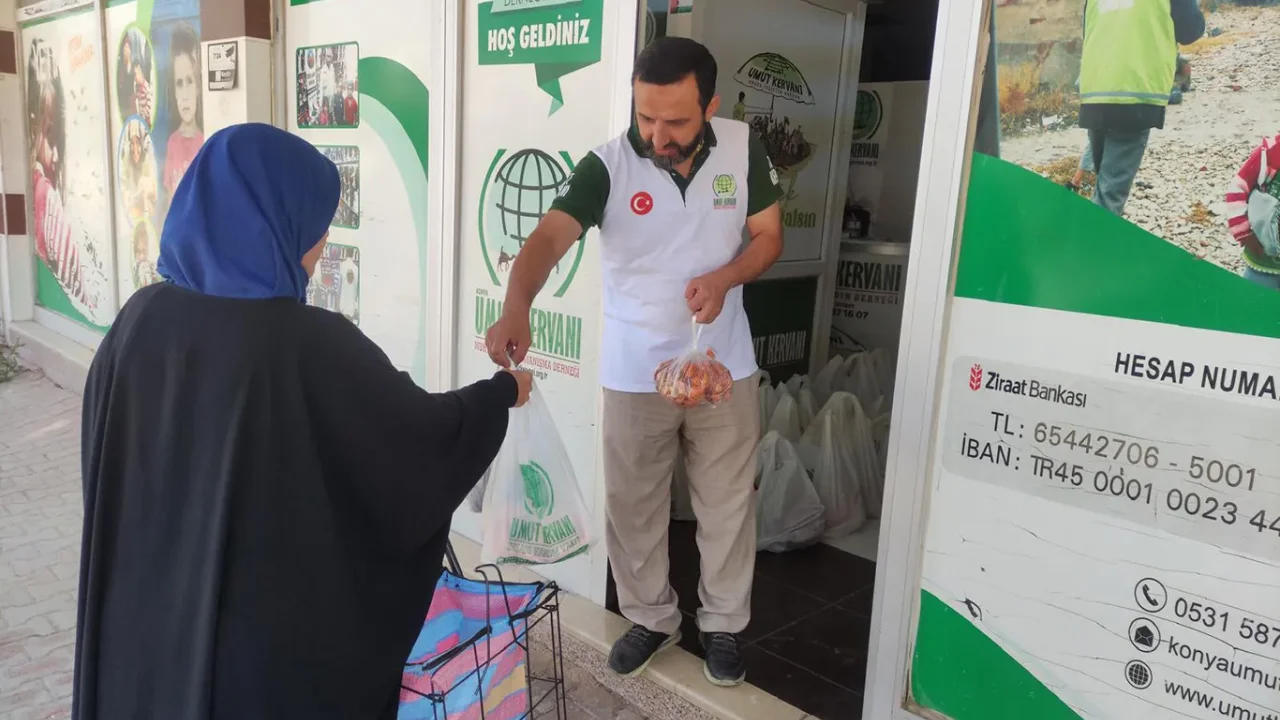 Konya Umut Kervanı İhtiyaç Sahibi Ailelere Yardım.