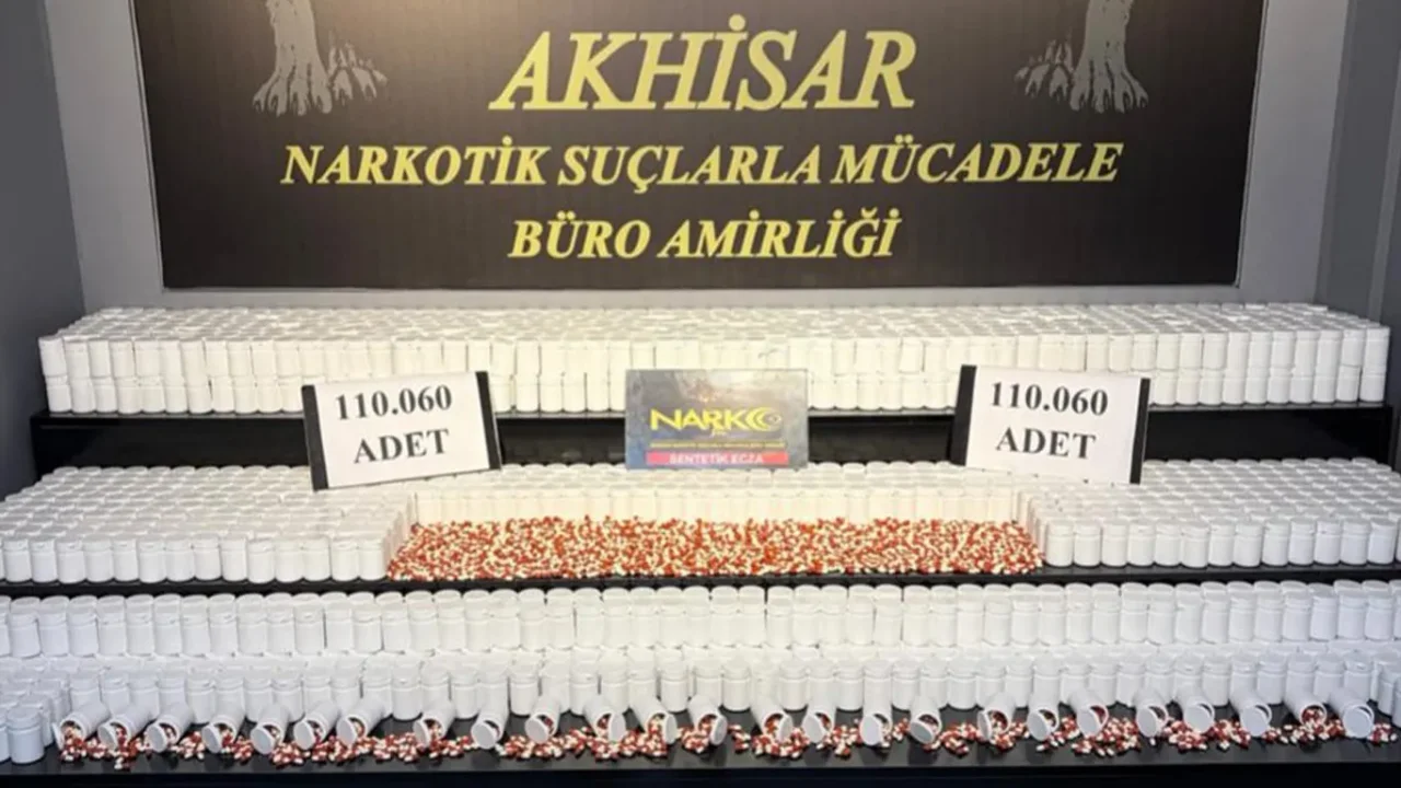 Manisa'da Uyuşturucu Operasyonuyla Haplar Toplatıldı