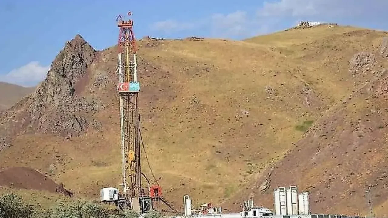 Petrol arama çalışmaları Pervari'de başlıyor