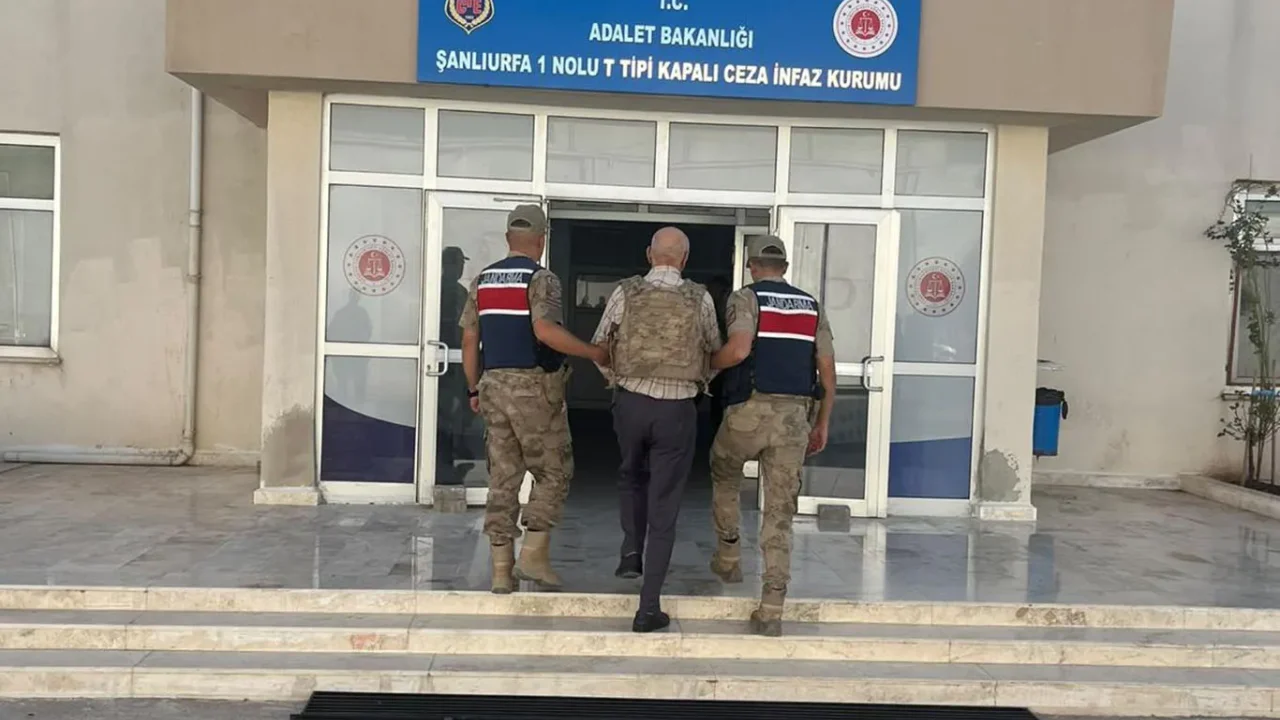 Şanlıurfa'da cinayet suçundan aranan firari yakalandı