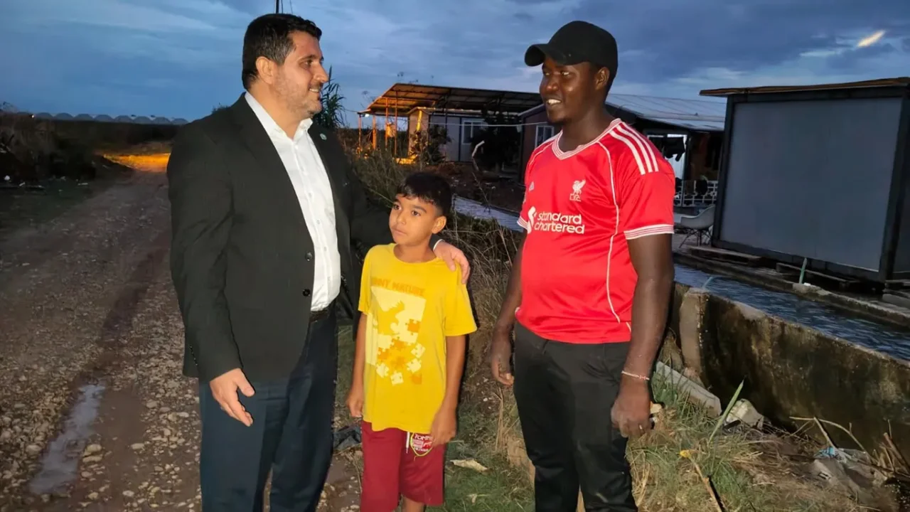 Serik çiftçisi sorunlarını yerinde anlatıyor