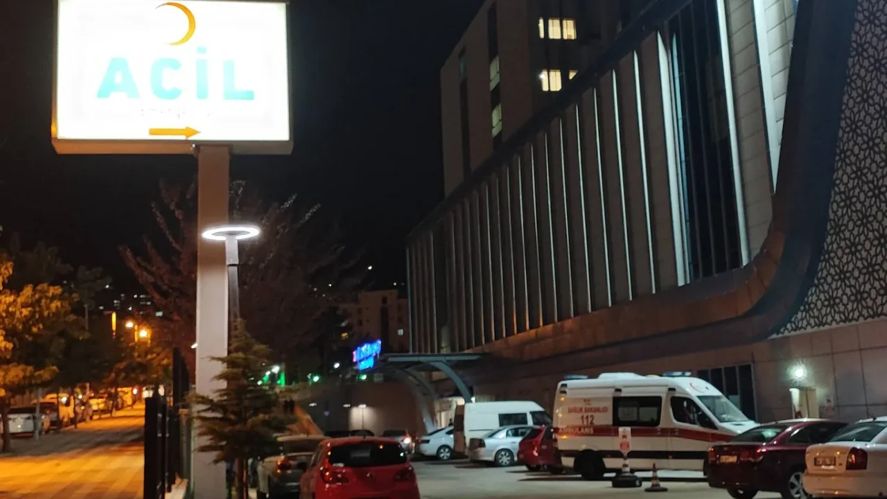 Tartıştığı şahsı bıçaklayarak ağır yaraladı