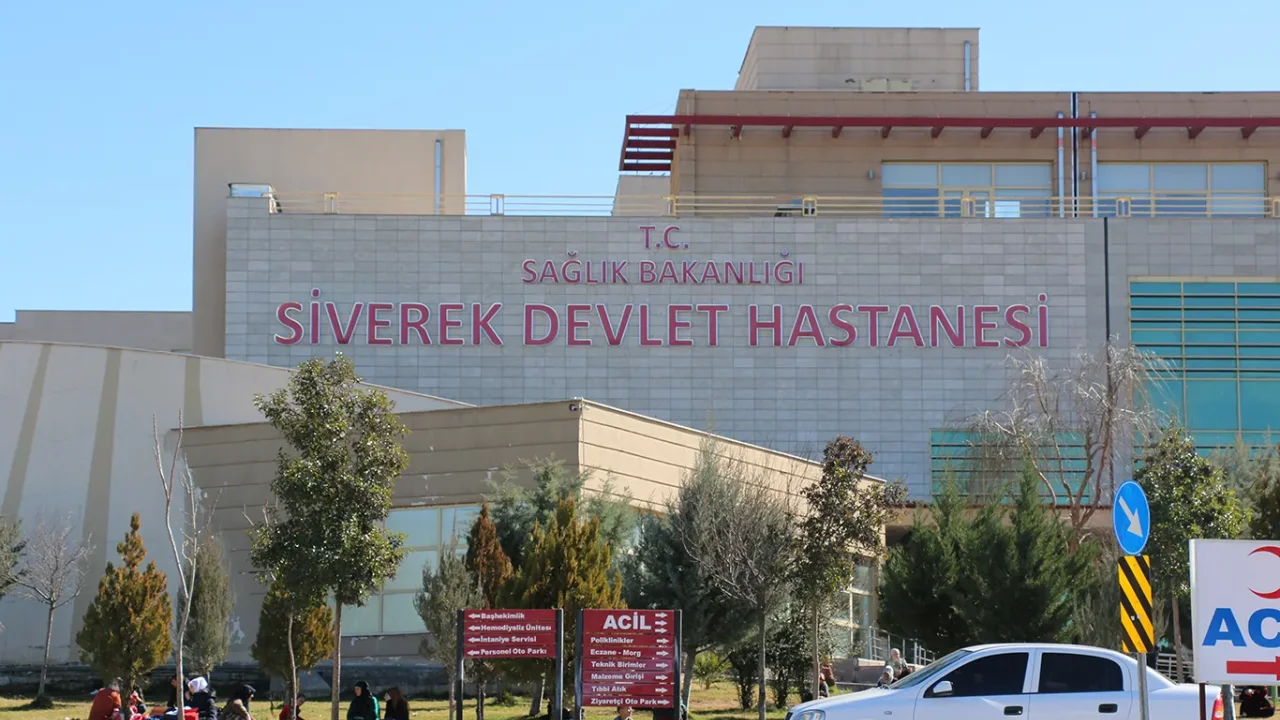 Traktör kazası sonucu iki kişi ağır yaralandı
