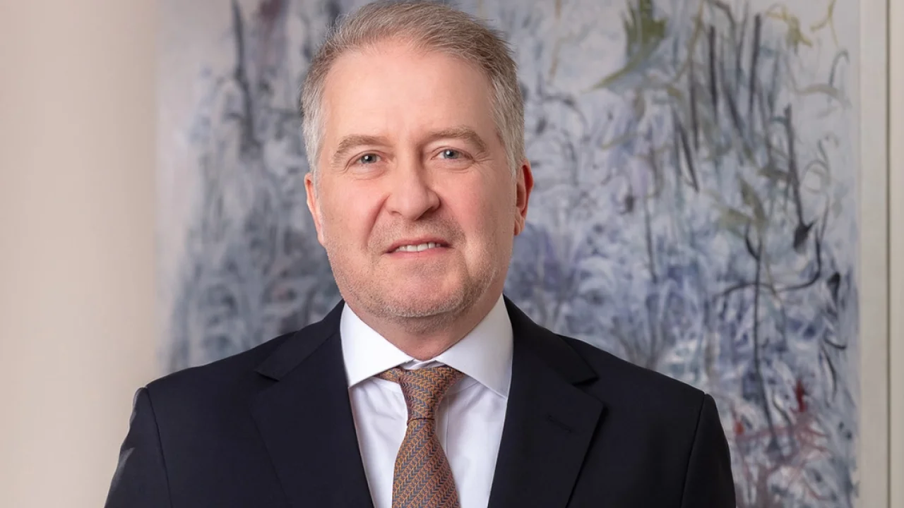 UNLU Merchant Bank Londra'da Yatırım Bankacılığına.